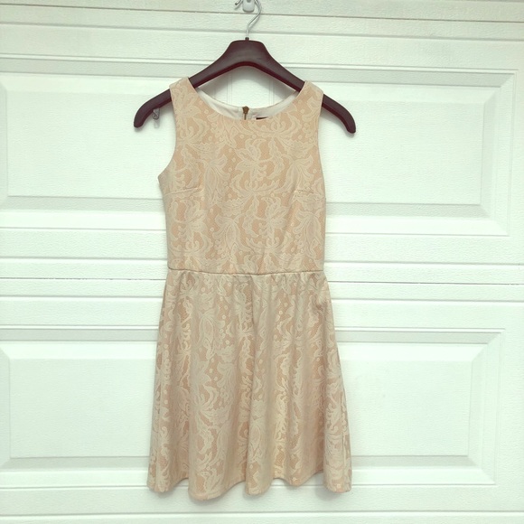 HeartSoul Dresses & Skirts - XS Off White Lace Flower Midi Dress